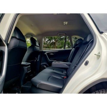 Toyota   SUV 2020,  2.5 hybryda, automat - Na sprzedaż za 108 900 zł - Szczecin - zdjęcie 9