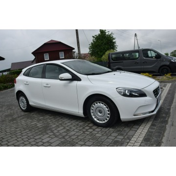 Volvo V40  Hatchback 2014,  1.6 diesel - Na sprzedaż za 25 900 zł - Majdan Sieniawski - zdjęcie 8