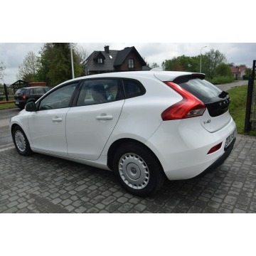 Volvo V40  Hatchback 2014,  1.6 diesel - Na sprzedaż za 25 900 zł - Majdan Sieniawski - zdjęcie 12