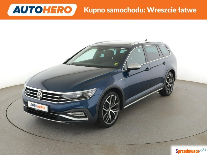 Volkswagen Passat  Kombi 2019,  2.0 diesel, automat - Na sprzedaż za 72 800 zł - Warszawa