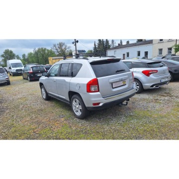 Jeep Compass  SUV 2011,  2.4 benzyna, automat - Na sprzedaż za 29 000 zł - Częstochowa - zdjęcie 6
