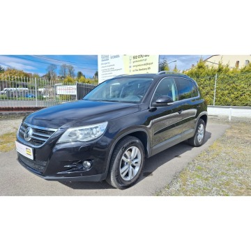VOLKSWAGEN  TIGUAN 2,0 E, 2011 ROK