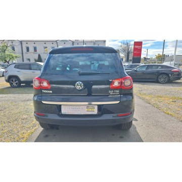 Volkswagen   SUV 2011,  2.0 benzyna, automat - Na sprzedaż za 32 900 zł - Częstochowa - zdjęcie 6