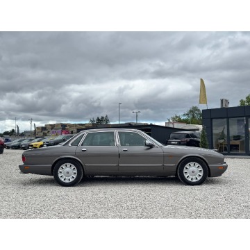 Jaguar   Sedan/Limuzyna 1995,  4.0 benzyna, automat - Na sprzedaż za 32 900 zł - Michałowice-Wieś - zdjęcie 3