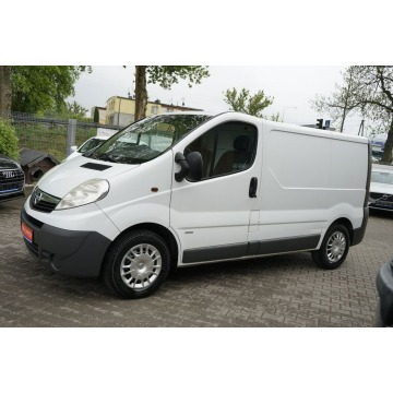 Opel Vivaro 2011,  2.0 diesel - Na sprzedaż za 18 400 zł - Płock - zdjęcie 8