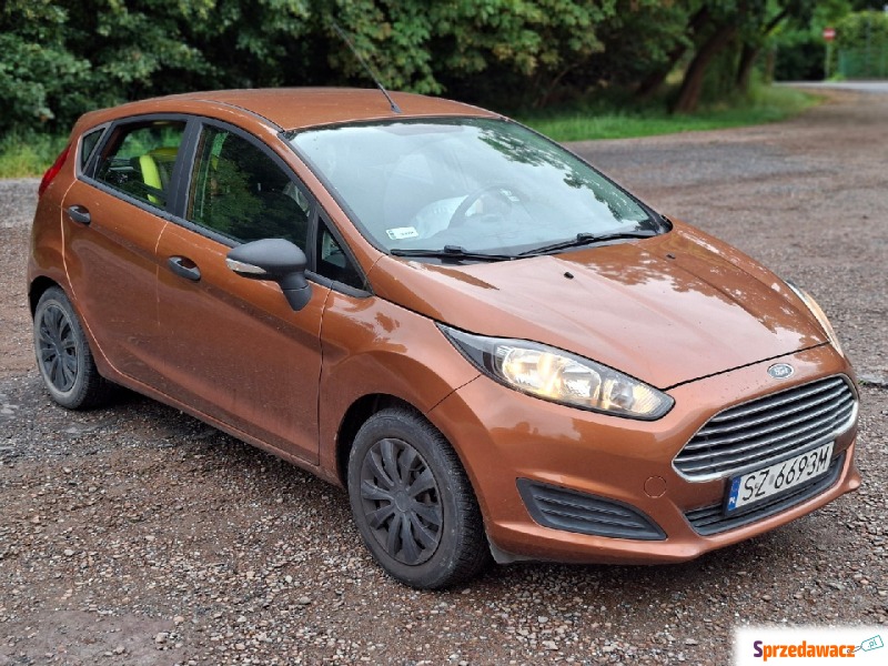 Ford Fiesta  Hatchback 2015,  1.2 benzyna - Na sprzedaż za 21 900 zł - Kraków