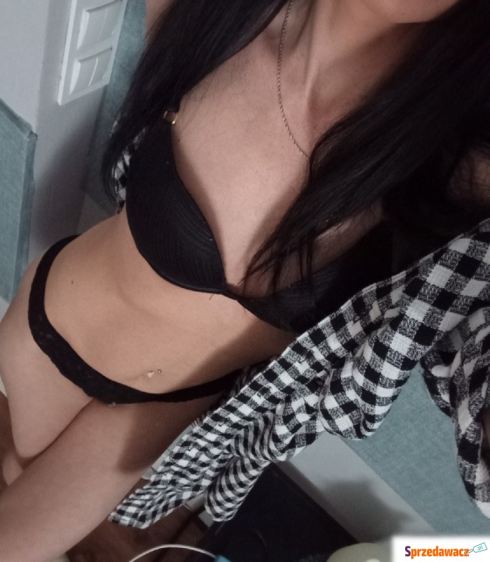 Zabawy online. Sexi czarnula - Pani szuka Pana - Poznań