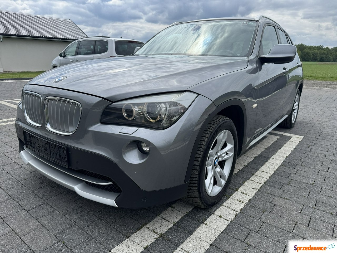 BMW X1 2011