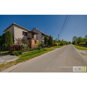 Sprzedam dom Borzęcin -  dwupiętrowy,  pow.  100 m2,  działka:   1484 m2 - zdjęcie 2