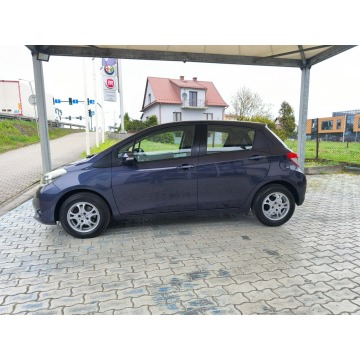 Toyota Yaris  Hatchback 2012,  1.0 benzyna - Na sprzedaż za 19 900 zł - Kraków - zdjęcie 3
