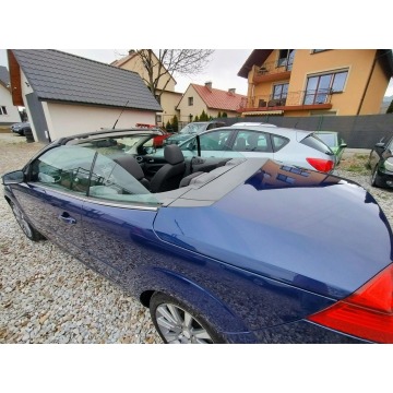 Ford Focus  Kabriolet 2008,  2.0 benzyna - Na sprzedaż za 17 900 zł - Harklowa - zdjęcie 5
