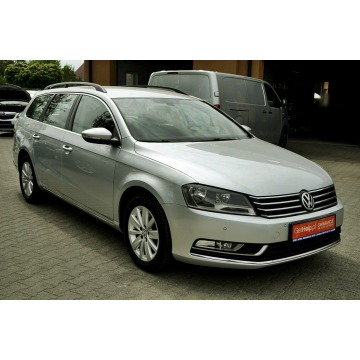 Volkswagen Passat 2011,  1.6 diesel - Na sprzedaż za 19 400 zł - Płock - zdjęcie 11