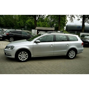 Volkswagen Passat 2011,  1.6 diesel - Na sprzedaż za 19 400 zł - Płock - zdjęcie 8