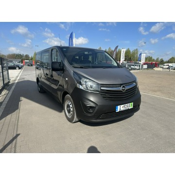 Opel Vivaro  Bus 2015,  1.6 diesel - Na sprzedaż za 51 800 zł - Lipówki - zdjęcie 3