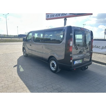 Opel Vivaro  Bus 2015,  1.6 diesel - Na sprzedaż za 51 800 zł - Lipówki - zdjęcie 8