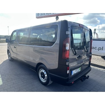 Opel Vivaro  Bus 2015,  1.6 diesel - Na sprzedaż za 51 800 zł - Lipówki - zdjęcie 10