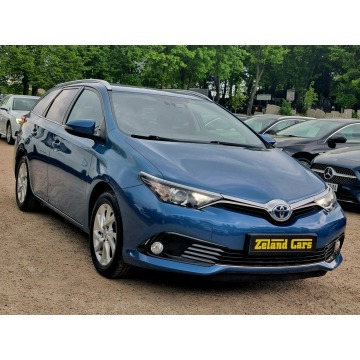 Toyota Auris 2017,  1.8 hybryda, automat - Na sprzedaż za 49 900 zł - Szczecin - zdjęcie 3