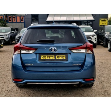 Toyota Auris 2017,  1.8 hybryda, automat - Na sprzedaż za 49 900 zł - Szczecin - zdjęcie 6