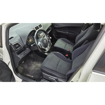 Toyota Verso  Hatchback 2013,  1.3 benzyna - Na sprzedaż za 15 900 zł - Otwock Mały - zdjęcie 6