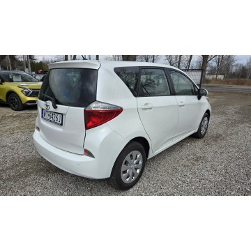 Toyota Verso  Hatchback 2013,  1.3 benzyna - Na sprzedaż za 15 900 zł - Otwock Mały - zdjęcie 3