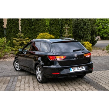 Seat Leon 2020,  2.0 diesel, automat - Na sprzedaż za 49 900 zł - Ostrów Mazowiecka - zdjęcie 4