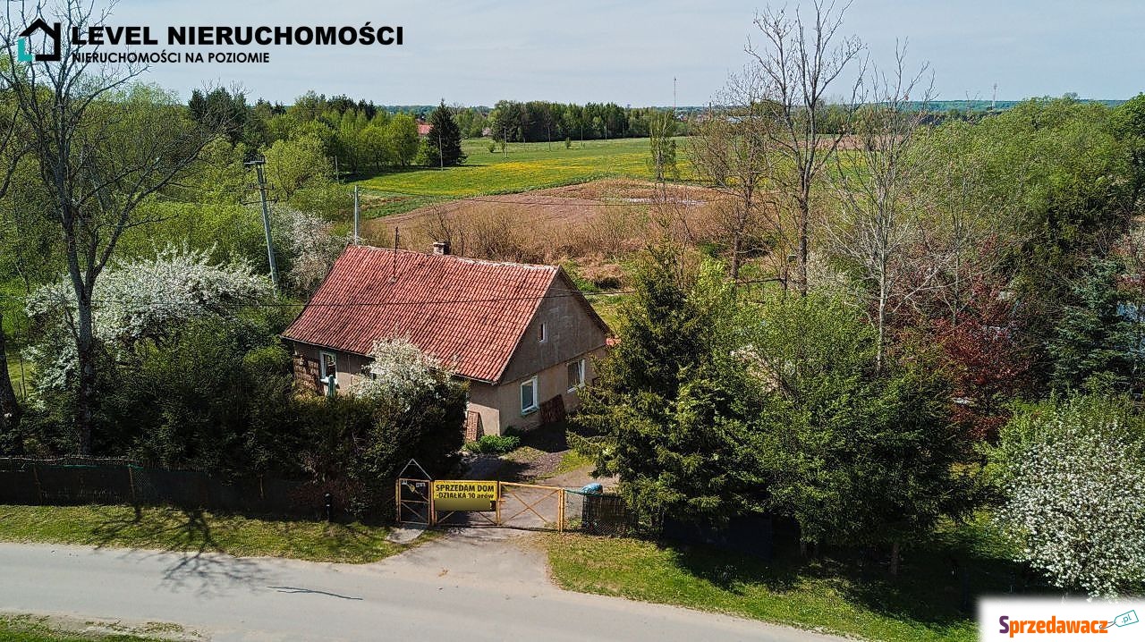 Dom na wsi Młynarska Wola