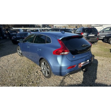 Volvo V40  Kombi 2015,  2.0 diesel - Na sprzedaż za 35 997 zł - Gdańsk - zdjęcie 3