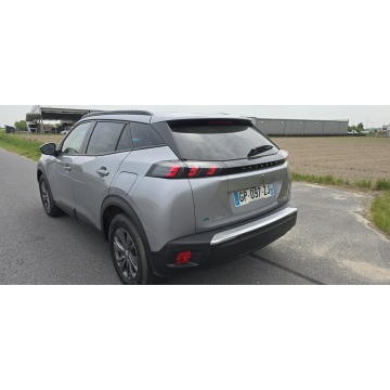 Peugeot 2008 2023 elektryczny, automat - Na sprzedaż za 66 999 zł - Pleszew - zdjęcie 7