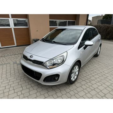 Kia Rio  Hatchback 2012,  1.2 benzyna - Na sprzedaż za 22 900 zł - Orzech - zdjęcie 12