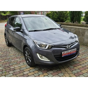Hyundai i20  Hatchback 2014,  1.2 benzyna - Na sprzedaż za 19 900 zł - Wąchock - zdjęcie 3