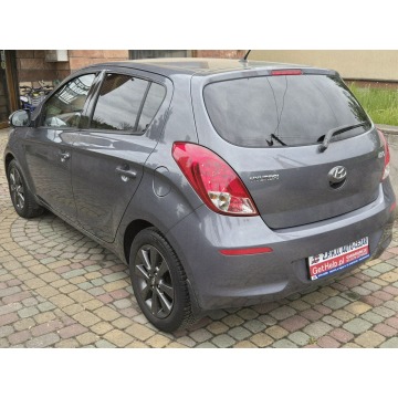 Hyundai i20  Hatchback 2014,  1.2 benzyna - Na sprzedaż za 19 900 zł - Wąchock - zdjęcie 6