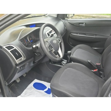 Hyundai i20  Hatchback 2014,  1.2 benzyna - Na sprzedaż za 19 900 zł - Wąchock - zdjęcie 9