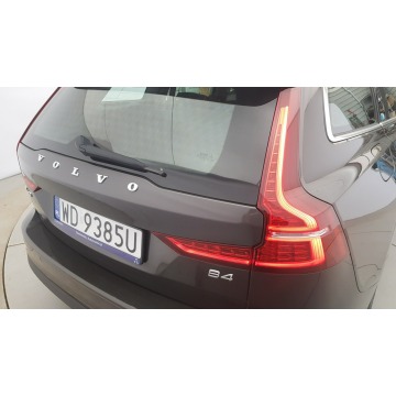 Volvo V60 2022,  2.0 diesel, automat - Na sprzedaż za 124 850 zł - Warszawa - zdjęcie 12
