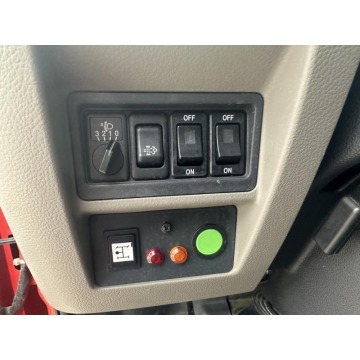 Nissan  2016,  2.5 diesel - Na sprzedaż za 172 200 zł - Warszawa - zdjęcie 8
