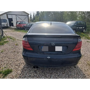 Mercedes - Benz C-klasa  Hatchback 2002,  1.8 benzyna+LPG - Na sprzedaż za 4 999,00 zł - Fasty - zdjęcie 5