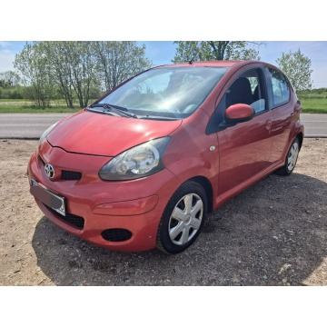 Toyota Aygo - 2011 r, bogata wersja z klima 1.0 nie zgniła Tanie Auta Fasty