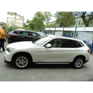 BMW X1  Hatchback 2010,  2.0 diesel, automat - Na sprzedaż za 39 000 zł - Lublin - zdjęcie 2