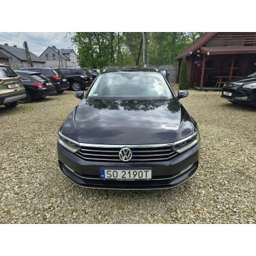Volkswagen Passat  Kombi 2019,  2.0 diesel - Na sprzedaż za 63 000 zł - Sosnowiec - zdjęcie 2