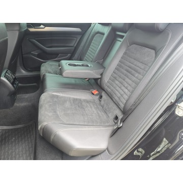 Volkswagen Passat  Kombi 2019,  2.0 diesel - Na sprzedaż za 63 000 zł - Sosnowiec - zdjęcie 12