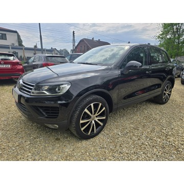 Volkswagen Touareg  SUV 2016,  3.0 diesel, automat - Na sprzedaż za 79 900 zł - Sosnowiec - zdjęcie 3
