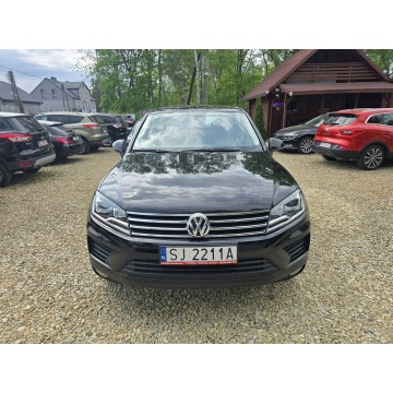 Volkswagen Touareg  SUV 2016,  3.0 diesel, automat - Na sprzedaż za 79 900 zł - Sosnowiec - zdjęcie 2