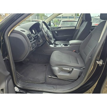 Volkswagen Touareg  SUV 2016,  3.0 diesel, automat - Na sprzedaż za 79 900 zł - Sosnowiec - zdjęcie 6