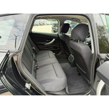 BMW 3GT  Liftback 2020,  2.0 benzyna, automat - Na sprzedaż za 84 800 zł - Pęcice - zdjęcie 11