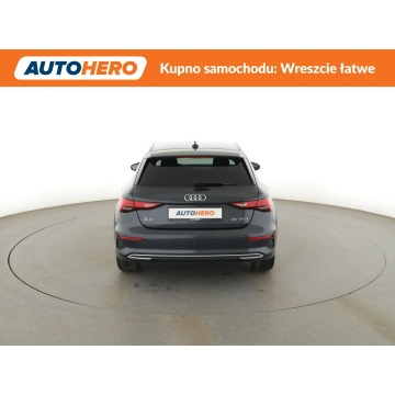 Audi A3  Hatchback 2021,  1.5 benzyna, automat - Na sprzedaż za 73 300 zł - Warszawa - zdjęcie 6
