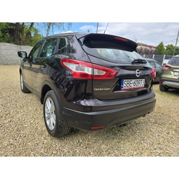 Nissan Qashqai  SUV 2015,  1.6 benzyna - Na sprzedaż za 52 000 zł - Sosnowiec - zdjęcie 4