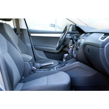 Skoda Octavia  Hatchback 2016,  2.0 diesel, automat - Na sprzedaż za 35 999 zł - Świebodzin - zdjęcie 8