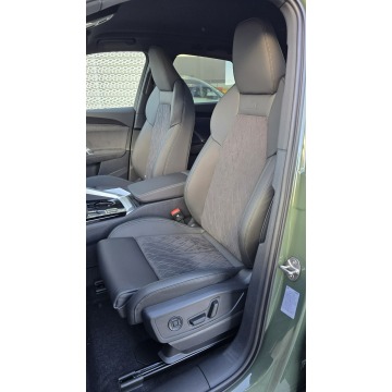 Audi Q5  SUV 2026,  2.0 benzyna, automat - Na sprzedaż za 264 200 zł - Radom - zdjęcie 8