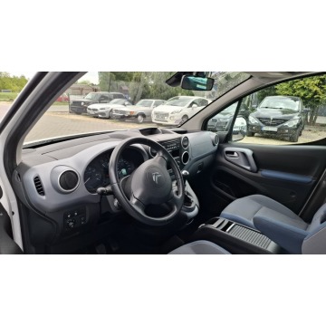 Citroen Berlingo  Minivan/Van 2011,  1.6 - Na sprzedaż za 21 300 zł - Malutkie - zdjęcie 7