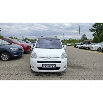 Citroen Berlingo  Minivan/Van 2011,  1.6 - Na sprzedaż za 21 300 zł - Malutkie - zdjęcie 2
