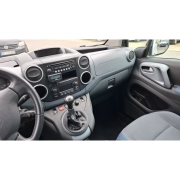 Citroen Berlingo  Minivan/Van 2011,  1.6 - Na sprzedaż za 21 300 zł - Malutkie - zdjęcie 8